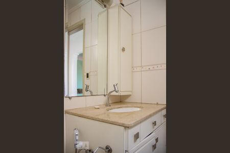 Banheiro Social de apartamento à venda com 3 quartos, 121m² em Olímpico, São Caetano do Sul