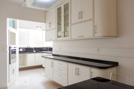 Apartamento para alugar com 121m², 3 quartos e 2 vagasCozinha