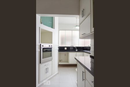 Apartamento para alugar com 121m², 3 quartos e 2 vagasCozinha