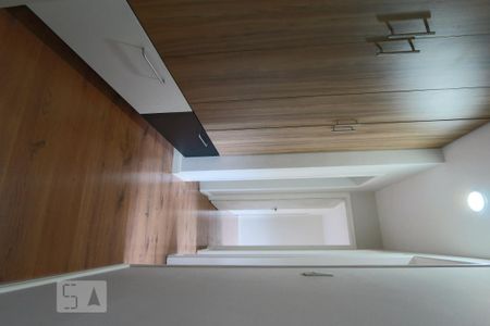 Apartamento para alugar com 72m², 3 quartos e 1 vagaCorredor com armário 