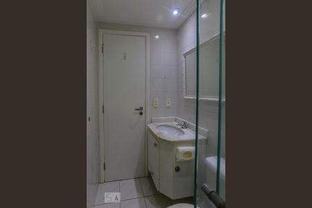Banheiro de apartamento para alugar com 3 quartos, 68m² em Cambuci, São Paulo