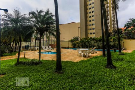 Apartamento à venda com 68m², 3 quartos e 1 vagaÁrea comum - Piscina