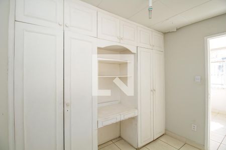 Apartamento à venda com 317m², 4 quartos e 2 vagas Apartamento à venda com 317m², 4 quartos e 2 vagasSuíte 3 - Segundo Andar