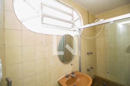 Apartamento à venda com 317m², 4 quartos e 2 vagas Apartamento à venda com 317m², 4 quartos e 2 vagasBanheiro da Suíte 3 - Segundo Andar