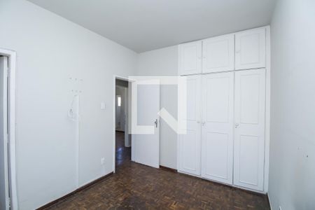Apartamento à venda com 317m², 4 quartos e 2 vagas Apartamento à venda com 317m², 4 quartos e 2 vagasSuíte 2