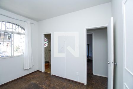 Apartamento à venda com 317m², 4 quartos e 2 vagas Apartamento à venda com 317m², 4 quartos e 2 vagasSuíte 2