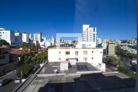 Apartamento à venda com 317m², 4 quartos e 2 vagas Apartamento à venda com 317m², 4 quartos e 2 vagasVista da Suíte 1