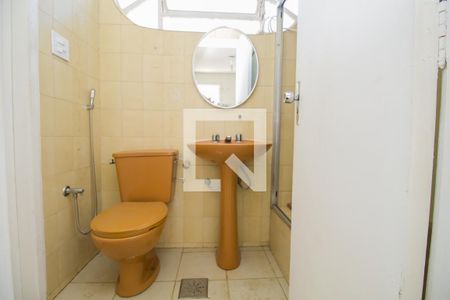 Apartamento à venda com 317m², 4 quartos e 2 vagas Apartamento à venda com 317m², 4 quartos e 2 vagasBanheiro da Suíte 3 - Segundo Andar