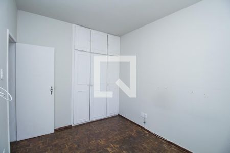 Apartamento à venda com 317m², 4 quartos e 2 vagas Apartamento à venda com 317m², 4 quartos e 2 vagasSuíte 2