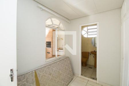 Apartamento à venda com 317m², 4 quartos e 2 vagas Apartamento à venda com 317m², 4 quartos e 2 vagasSuíte 3 - Segundo Andar