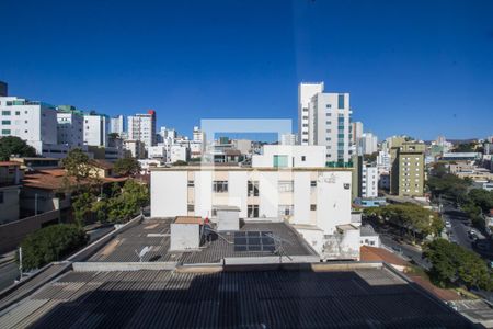 Apartamento à venda com 317m², 4 quartos e 2 vagas Apartamento à venda com 317m², 4 quartos e 2 vagasVista da Cozinha