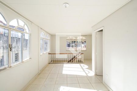 Apartamento à venda com 317m², 4 quartos e 2 vagas Apartamento à venda com 317m², 4 quartos e 2 vagasSala 2 - Segundo Andar