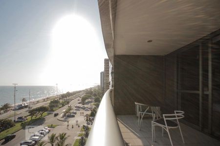 Apartamento à venda com 96m², 2 quartos e 2 vagas Apartamento à venda com 96m², 2 quartos e 2 vagasVaranda