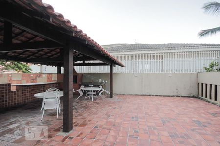 Apartamento à venda com 96m², 2 quartos e 2 vagas Apartamento à venda com 96m², 2 quartos e 2 vagasÁrea comum - Churrasqueira