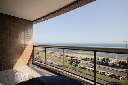 Apartamento à venda com 96m², 2 quartos e 2 vagas Apartamento à venda com 96m², 2 quartos e 2 vagasVaranda da Suíte 2