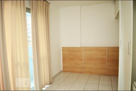 Sala/Quarto de apartamento para alugar com 1 quarto, 27m² em Taguatinga Sul (taguatinga), Brasília