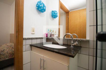 Banheiro de apartamento para alugar com 1 quarto, 27m² em Taguatinga Sul (taguatinga), Brasília