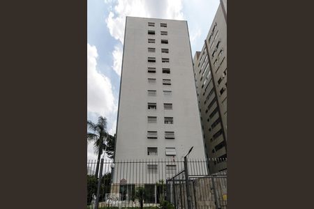 Apartamento à venda com 102m², 2 quartos e 1 vagaFachada