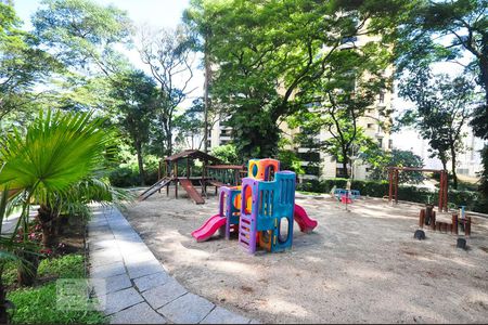 Apartamento para alugar com 188m², 3 quartos e 2 vagasPlayground