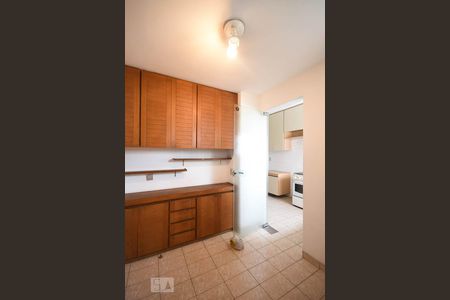 Apartamento para alugar com 188m², 3 quartos e 2 vagasCopa