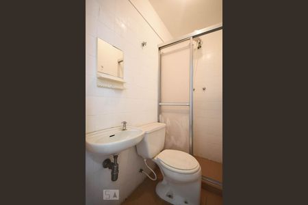 Apartamento para alugar com 188m², 3 quartos e 2 vagasBanheiro de Serviço