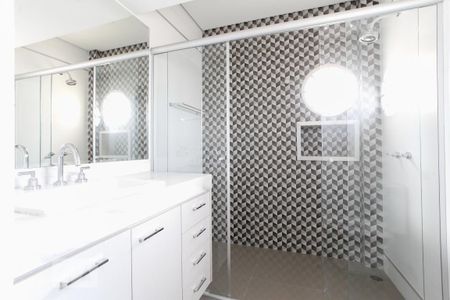 Apartamento à venda com 77m², 2 quartos e 1 vaga Apartamento à venda com 77m², 2 quartos e 1 vagaBanheiro da Suíte 1