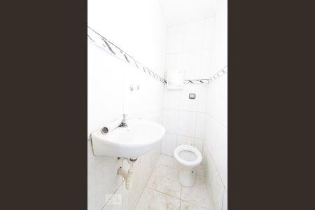 Banheiro de casa para alugar com 1 quarto, 40m² em Jardim Brasil (zona Norte), São Paulo