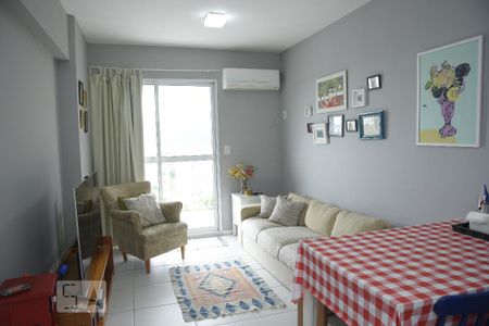 Apartamento para alugar com 2 quartos, 75m² em Curicica, Rio de Janeiro