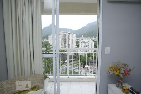 Apartamento para alugar com 2 quartos, 75m² em Curicica, Rio de Janeiro