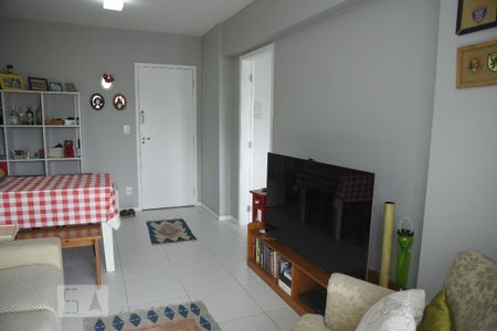 Apartamento para alugar com 2 quartos, 75m² em Curicica, Rio de Janeiro