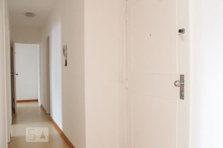 Apartamento à venda com 94m², 2 quartos e 1 vagaCorredor