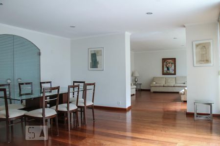 Apartamento à venda com 94m², 2 quartos e 1 vagaHall de Entrada