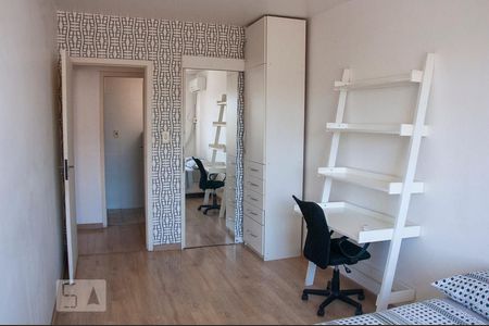 Apartamento à venda com 47m², 1 quarto e sem vagaQuarto