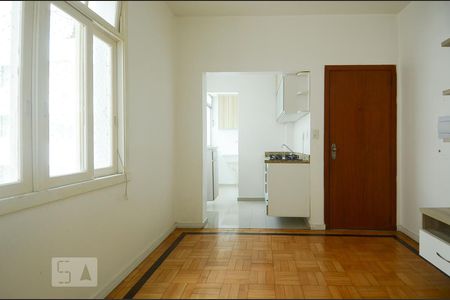 Sala de apartamento à venda com 1 quarto, 40m² em Centro Histórico, Porto Alegre