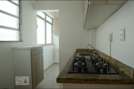 Cozinha de apartamento à venda com 1 quarto, 40m² em Centro Histórico, Porto Alegre