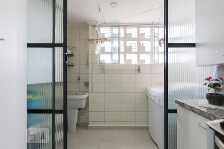 Apartamento à venda com 86m², 3 quartos e 1 vagaÁrea de serviço