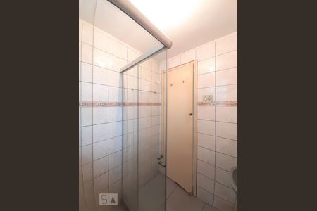 Banheiro Social de casa para alugar com 2 quartos, 50m² em Higienópolis, Rio de Janeiro