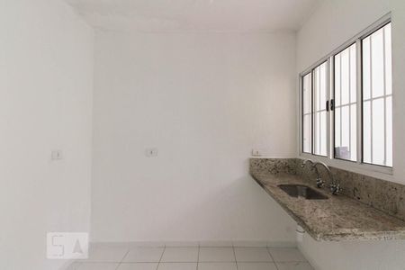 Cozinha  de casa de condomínio para alugar com 1 quarto, 30m² em Quarta Parada, São Paulo