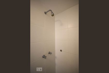 Apartamento para alugar com 57m², 2 quartos e 1 vaga Apartamento para alugar com 57m², 2 quartos e 1 vagaDetalhe do Banheiro Suíte