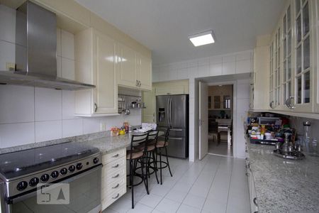 Apartamento à venda com 360m², 4 quartos e 5 vagasCozina