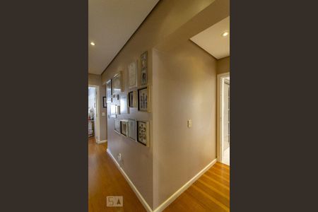 Apartamento à venda com 360m², 4 quartos e 5 vagasCorredor