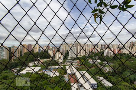 Apartamento à venda com 360m², 4 quartos e 5 vagasSuíte Casal _ Vista