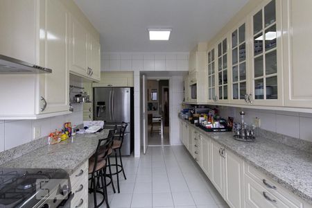Apartamento à venda com 360m², 4 quartos e 5 vagasCozina