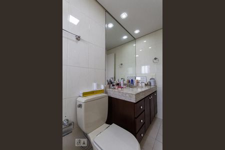 Apartamento à venda com 360m², 4 quartos e 5 vagasBanheiro da Suíte 3