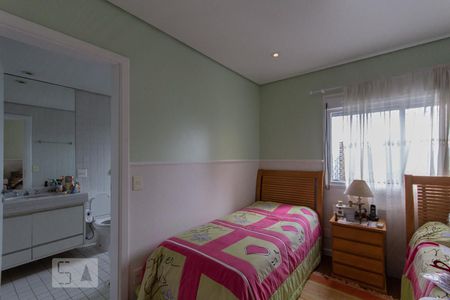 Apartamento à venda com 360m², 4 quartos e 5 vagasSuíte  4