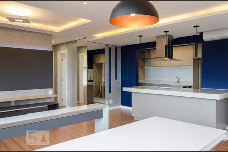 Apartamento à venda com 2 quartos, 70m² em Marechal Rondon, Canoas