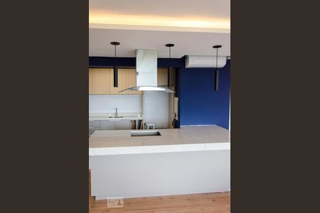 Apartamento à venda com 2 quartos, 70m² em Marechal Rondon, Canoas