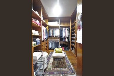 Apartamento à venda com 520m², 4 quartos e 4 vagasCloset