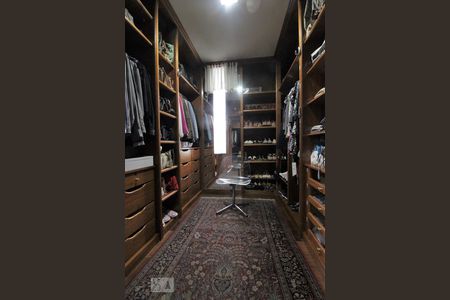 Apartamento à venda com 520m², 4 quartos e 4 vagasCloset