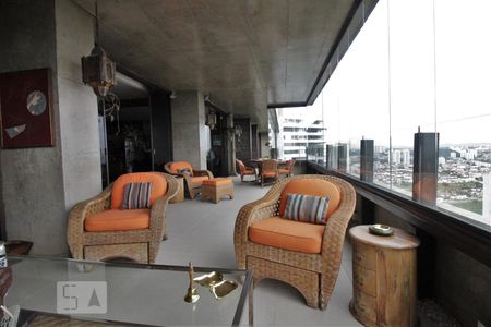 Varanda de apartamento à venda com 4 quartos, 520m² em Vila Suzana, São Paulo
